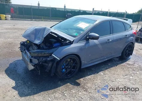 2016 Ford Focus Rs из США, поврежденный, VIN WF0DP3TH2G4117451